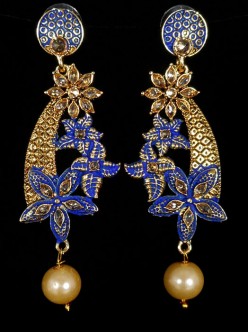 trendy-earrings-3G220ER28500